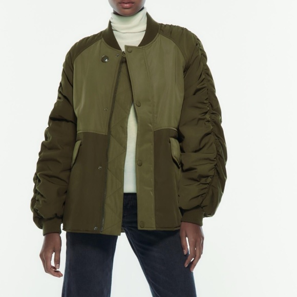 Zara khaki green voluminous bomber puffer jacket NWT - Picture 1 of 11